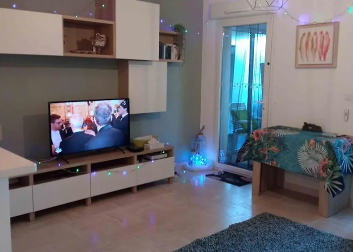 T2 Climatise Avec Piscine, Wifi, Terrasse Et Jardin Au Port De - Fr-1-335-194 Lejlighed Hyères